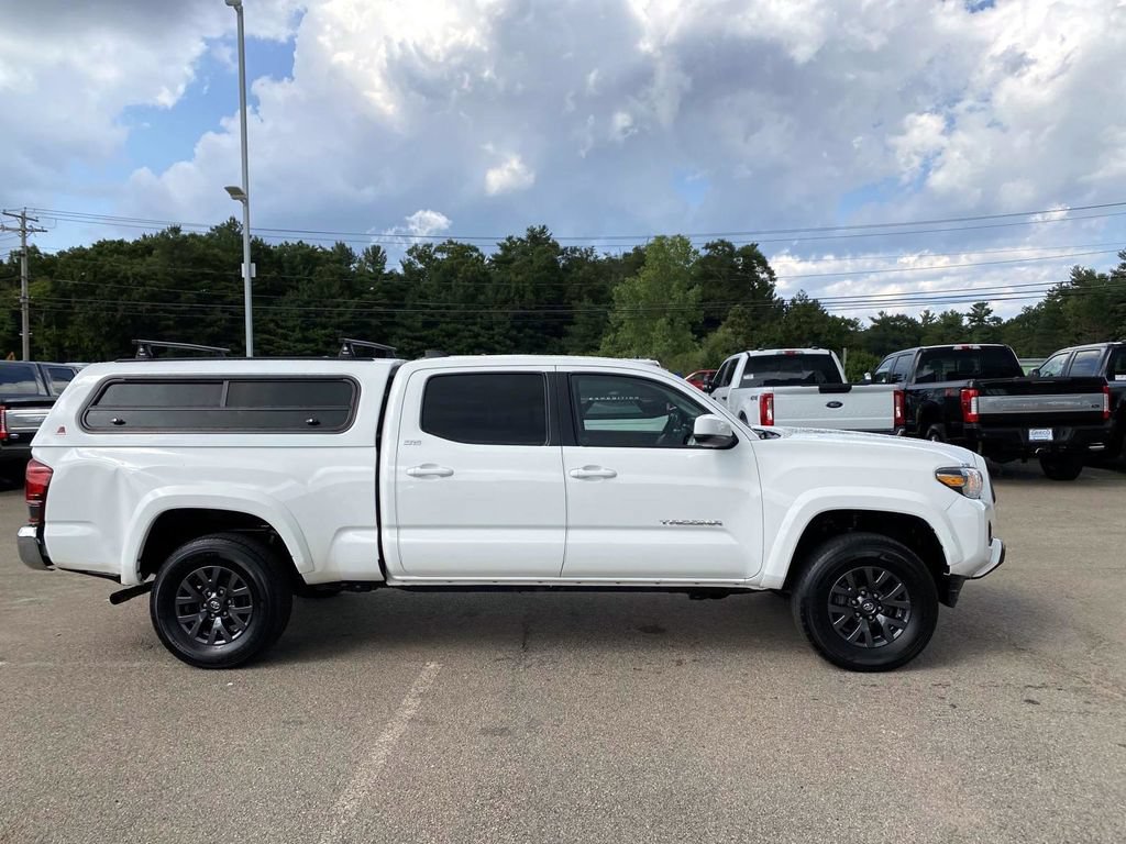 Used 2023 Toyota Tacoma SR5 AWD/4WD image 2