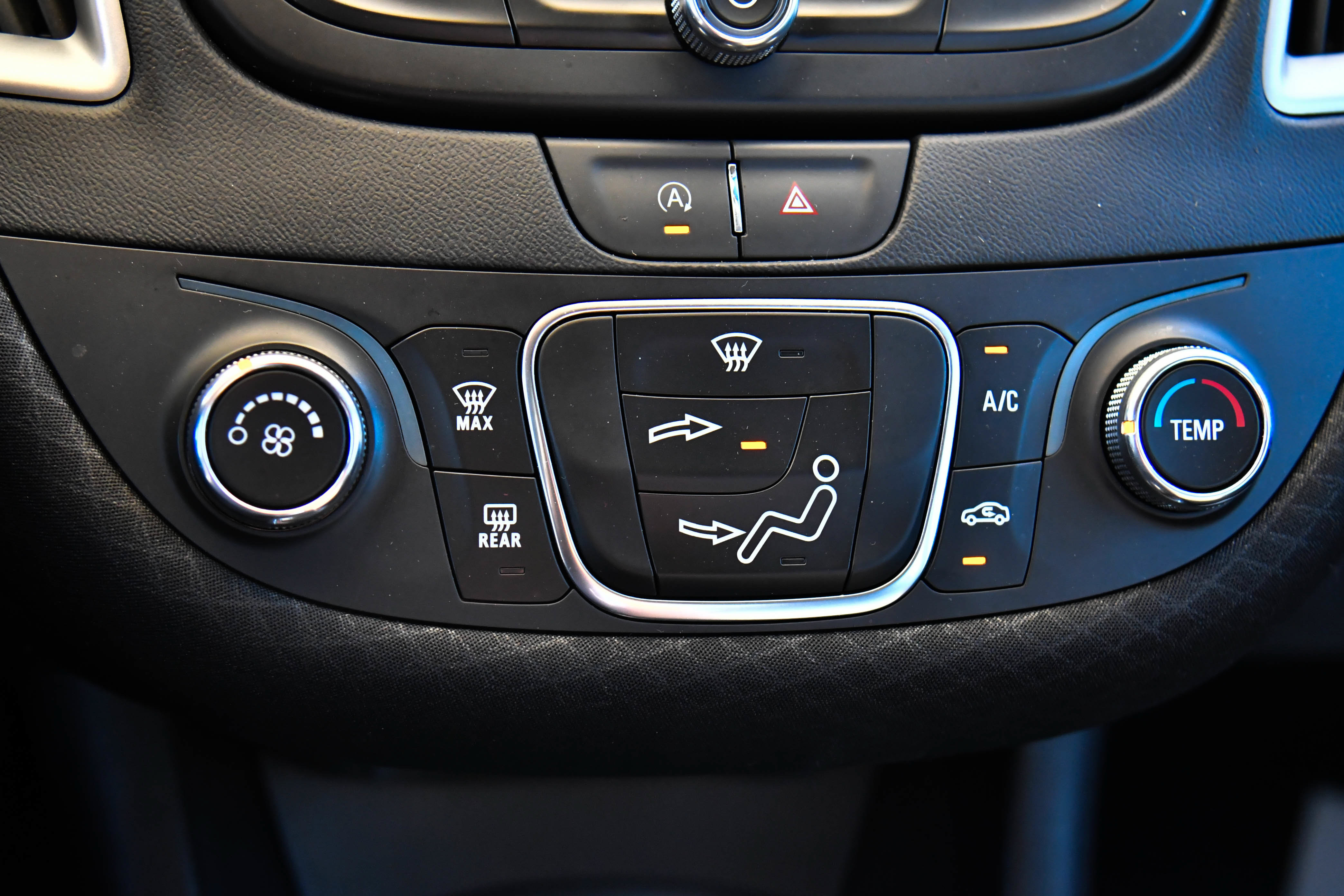 Used 2022 Chevrolet Malibu LS FWD image 19
