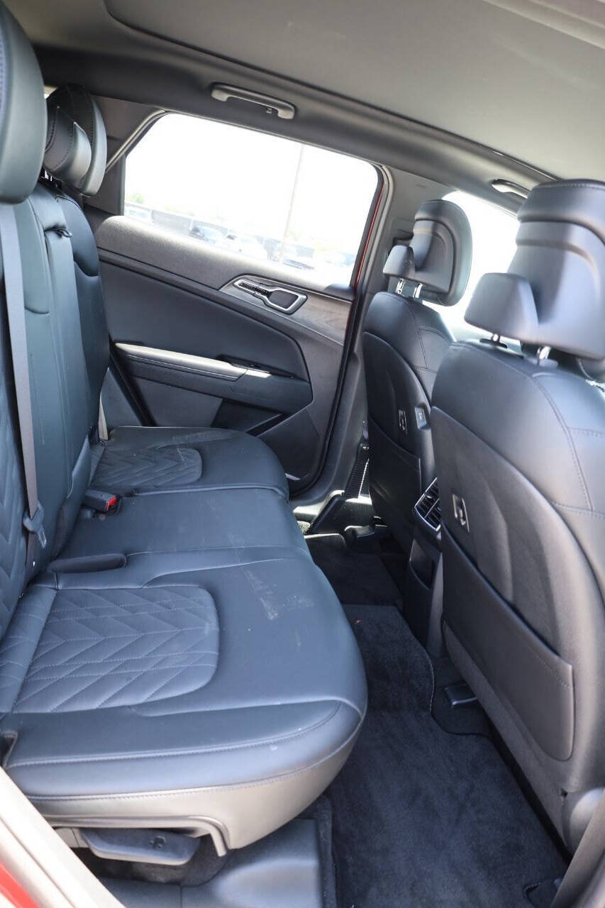 Used 2024 Kia Sportage X-Line w/ X-Line Premium Package AWD/4WD image 16