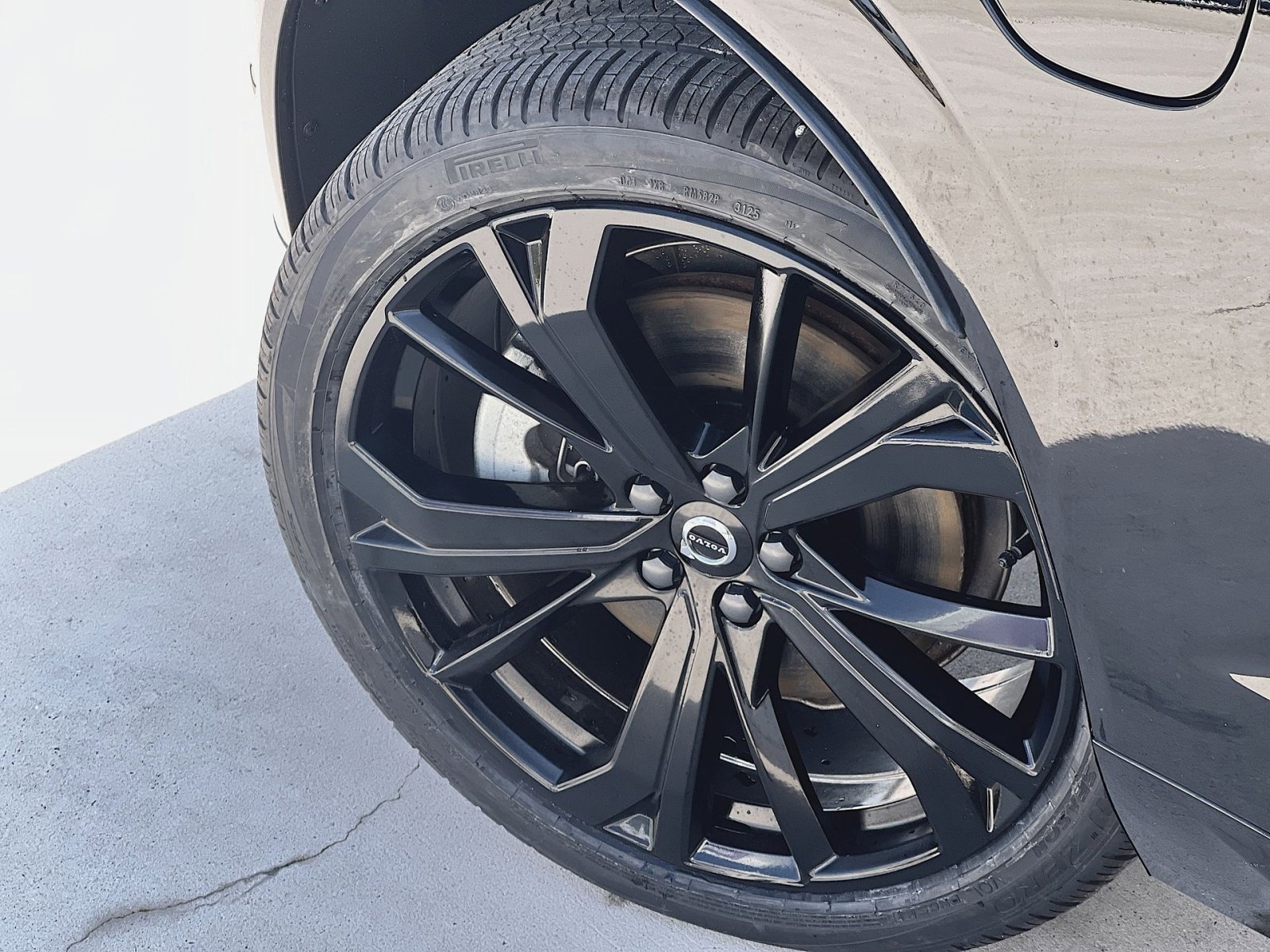 Certified 2024 Volvo XC60 T8 Ultimate w/ Climate Package image 12