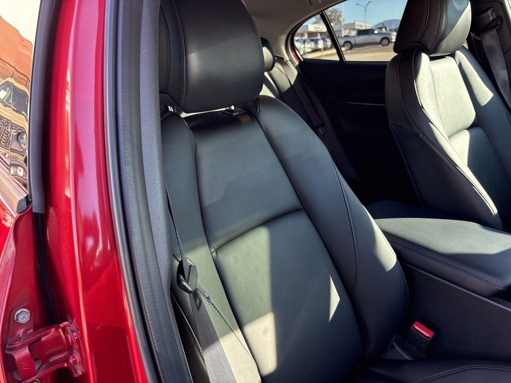 Used 2022 MAZDA MAZDA3 s image 26