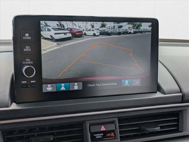 New 2025 Honda Pilot Touring image 13