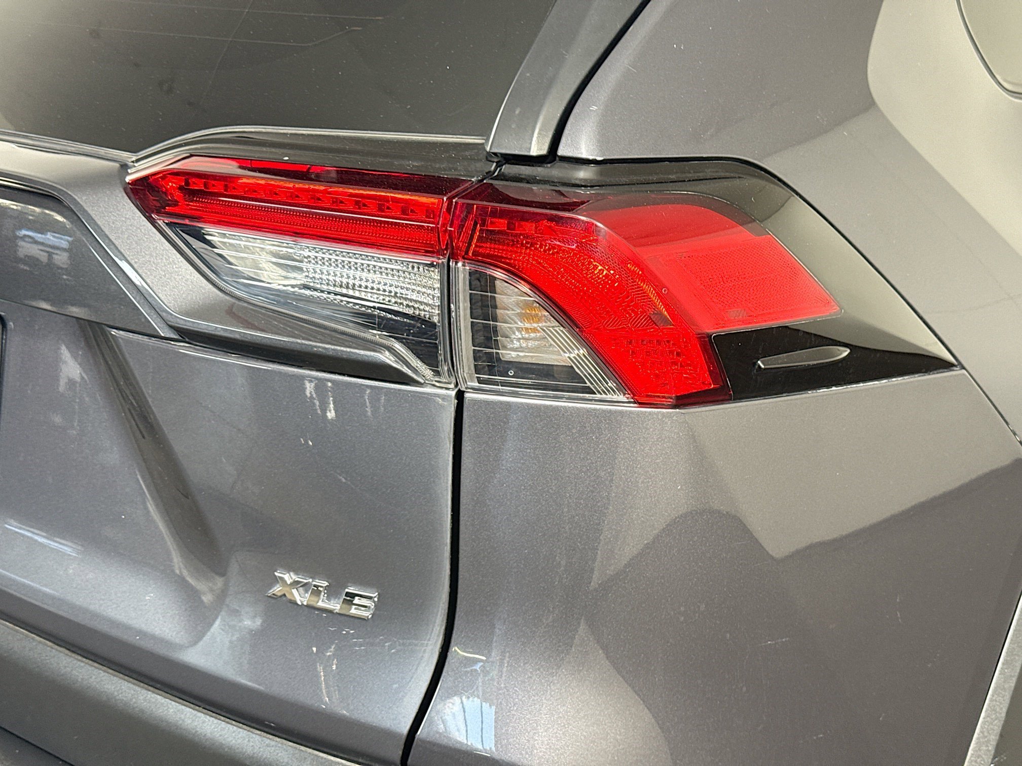 Used 2022 Toyota RAV4 XLE image 34