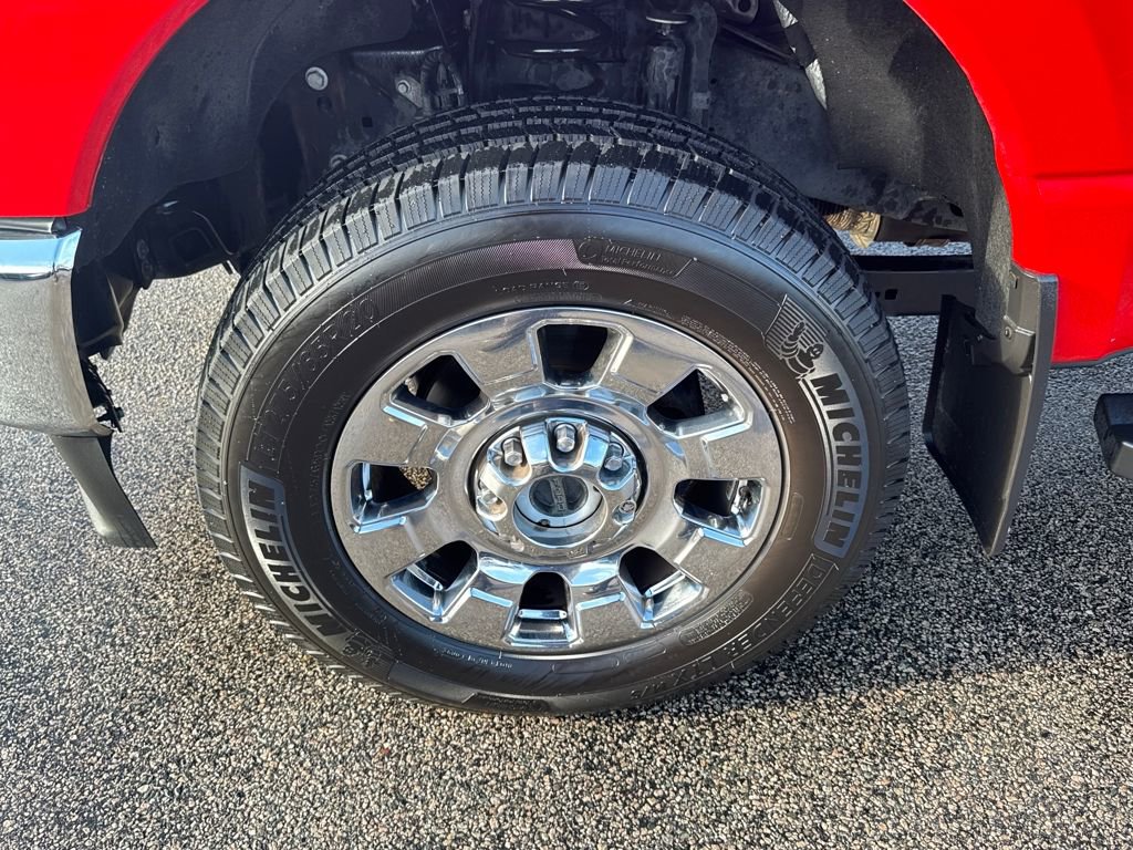 Used 2023 Ford F350 Lariat w/ Chrome Package image 44