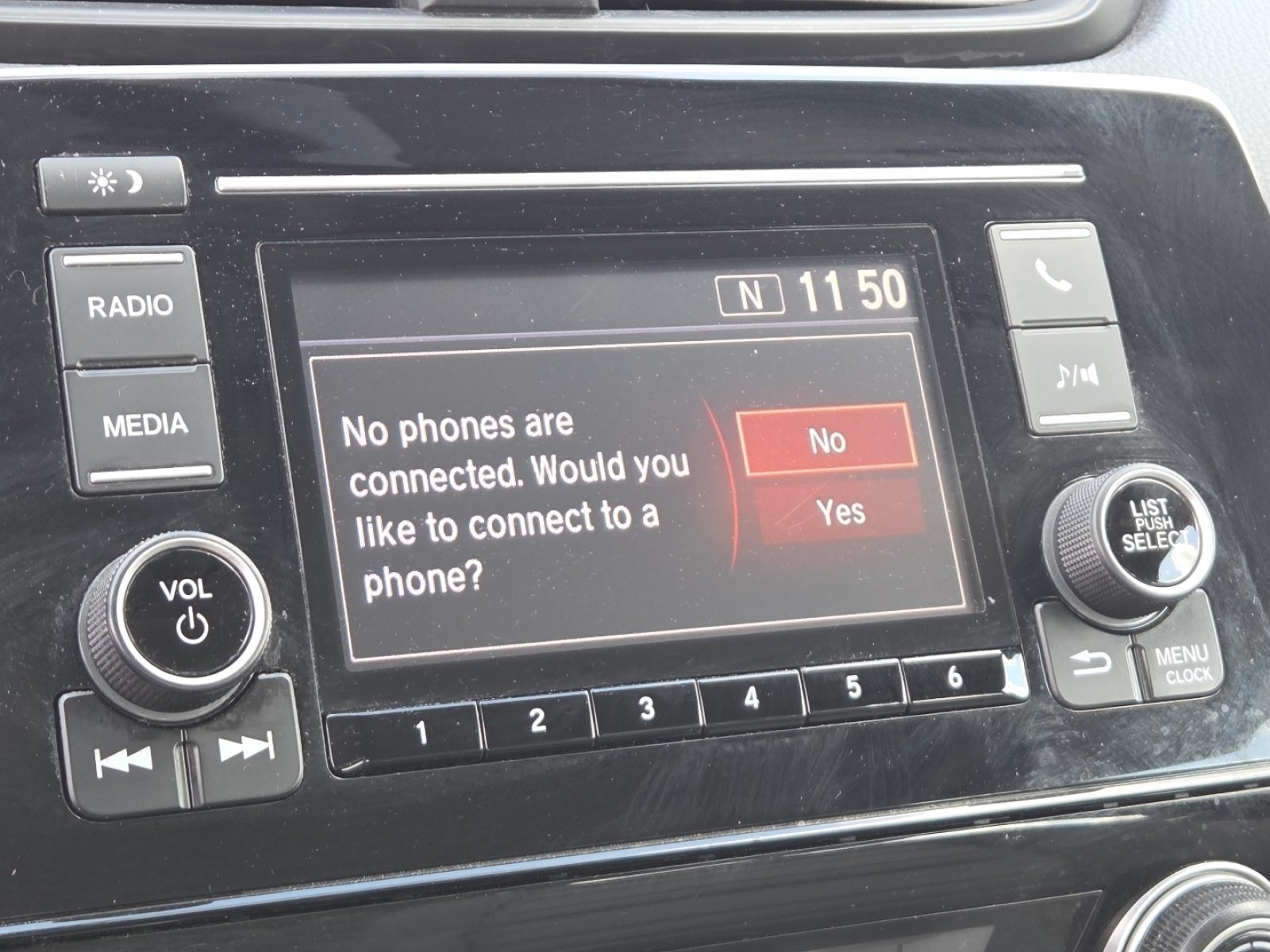 Used 2019 Honda CR-V LX image 3