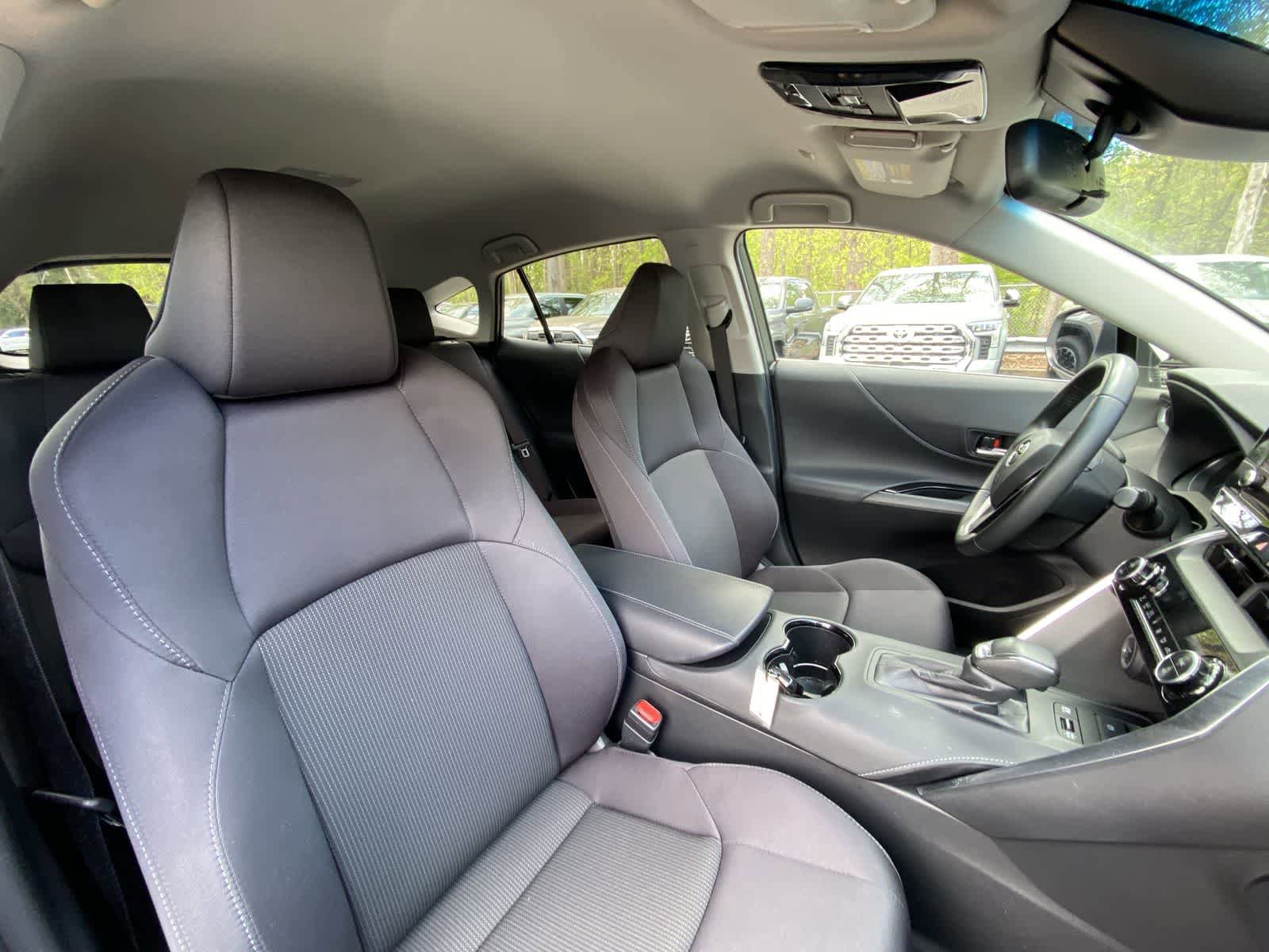 Used 2023 Toyota Venza LE AWD/4WD image 21