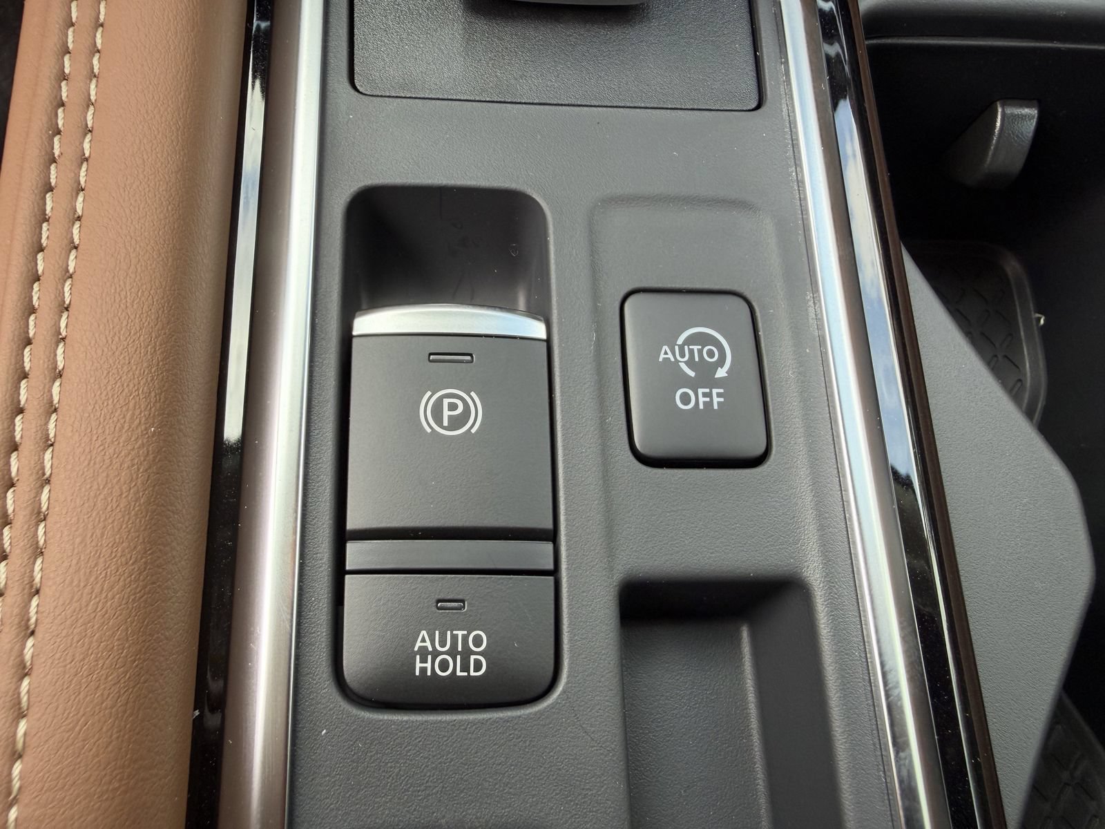 New 2026 Nissan Pathfinder Platinum FWD image 11