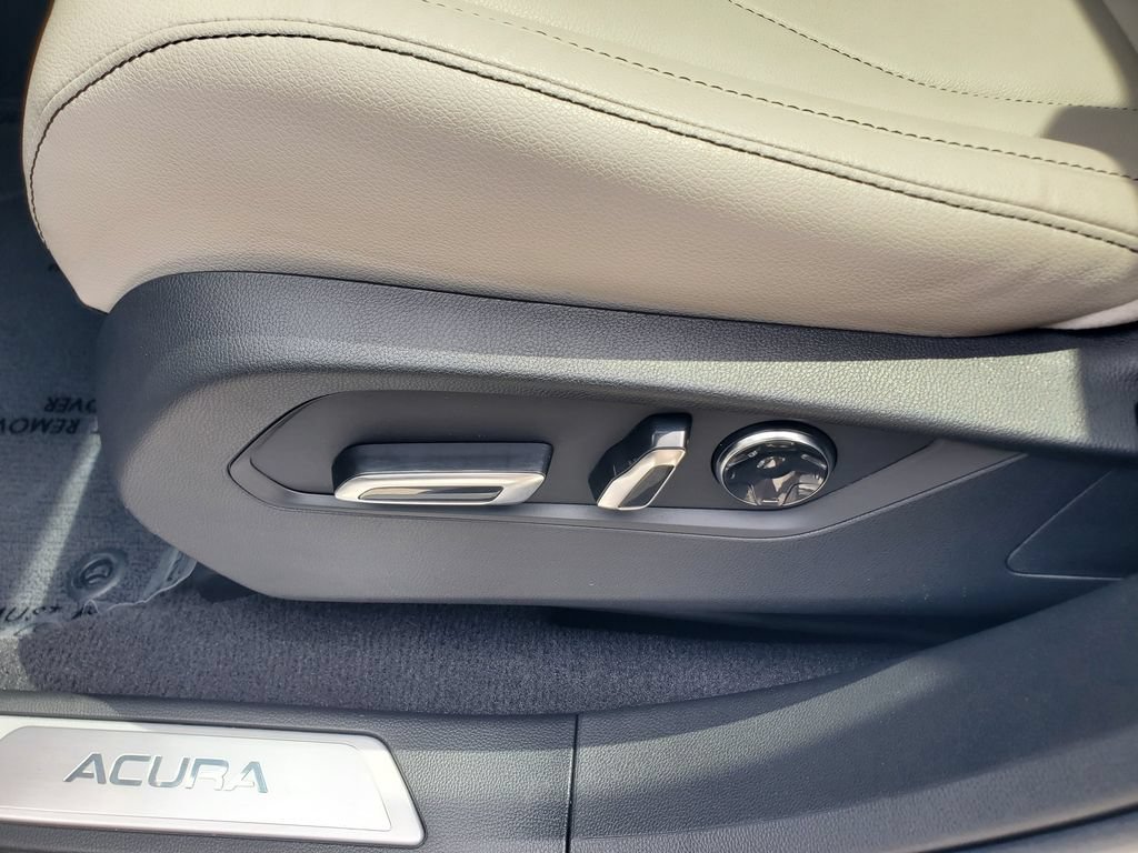 Used 2025 Acura RDX SH-AWD image 19