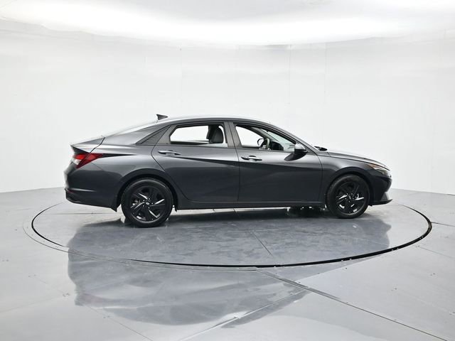 Used 2022 Hyundai Elantra SEL video 2