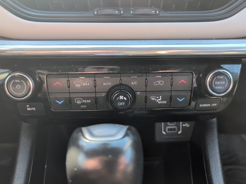 Used 2022 Jeep Compass Limited image 31