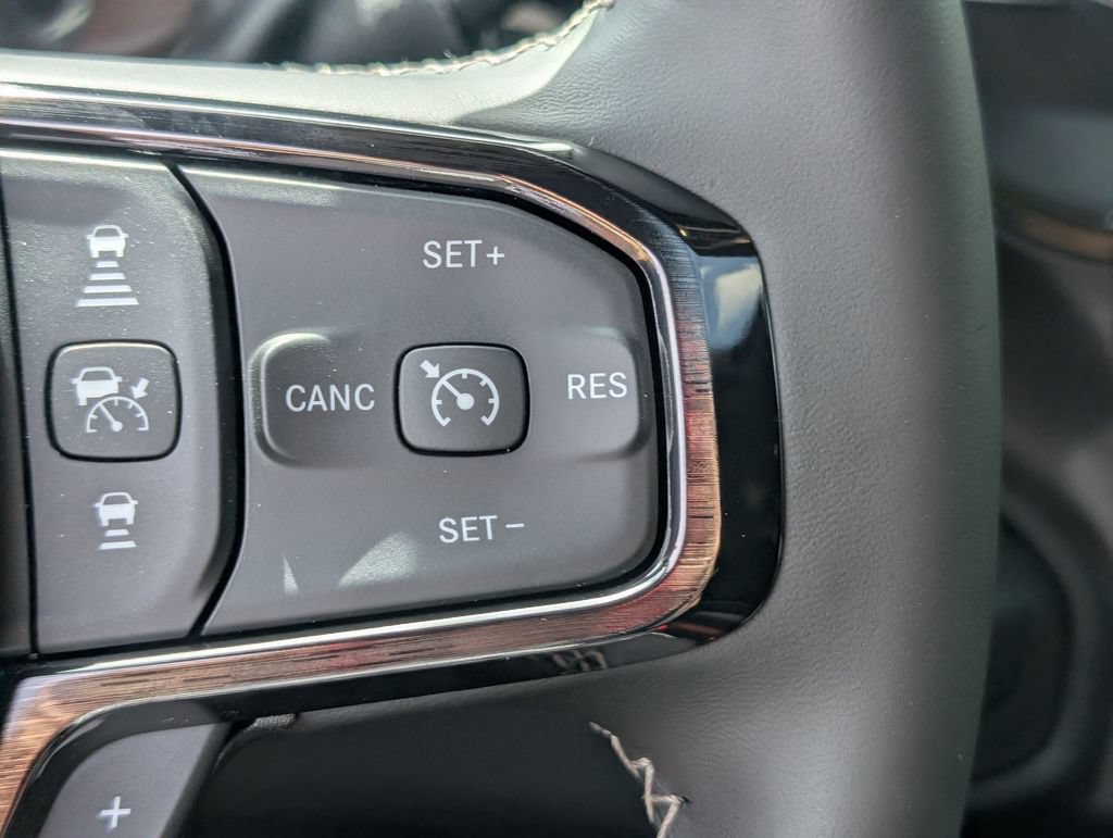 New 2026 RAM 2500 Limited AWD/4WD image 16
