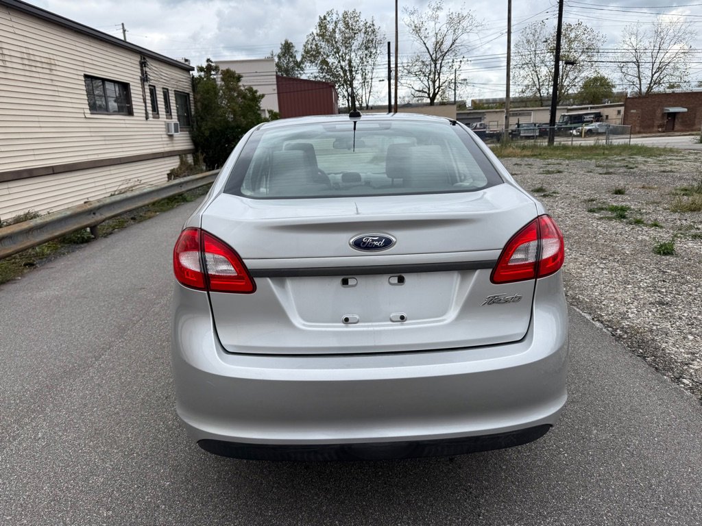 Used 2012 Ford Fiesta S image 4