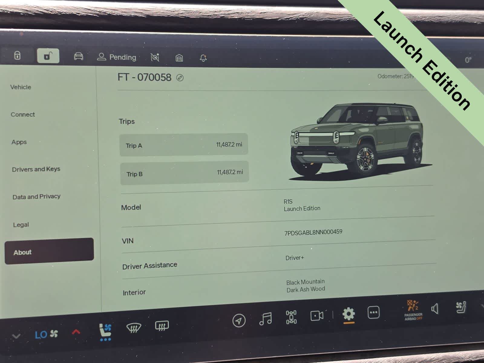 Used 2022 Rivian R1S Launch Edition AWD/4WD image 22