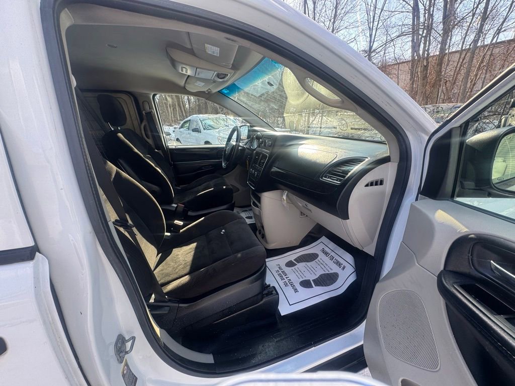 Used 2014 RAM C/V Tradesman FWD image 36