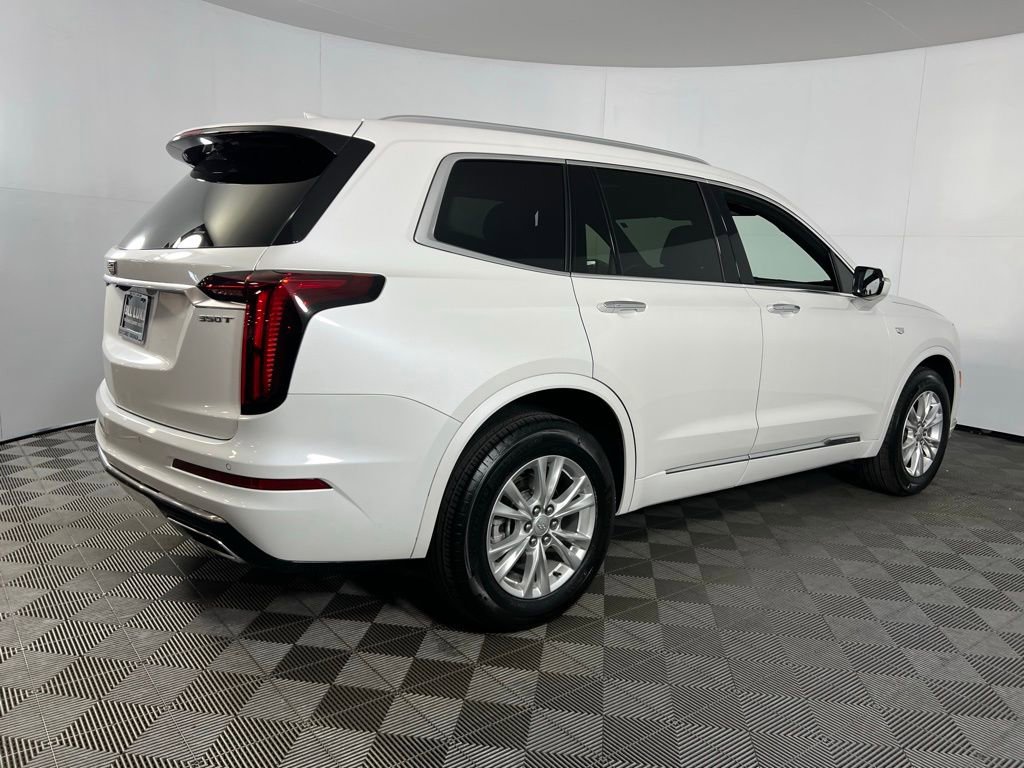Used 2024 Cadillac XT6 Luxury w/ LPO, Floor Liner Package image 7