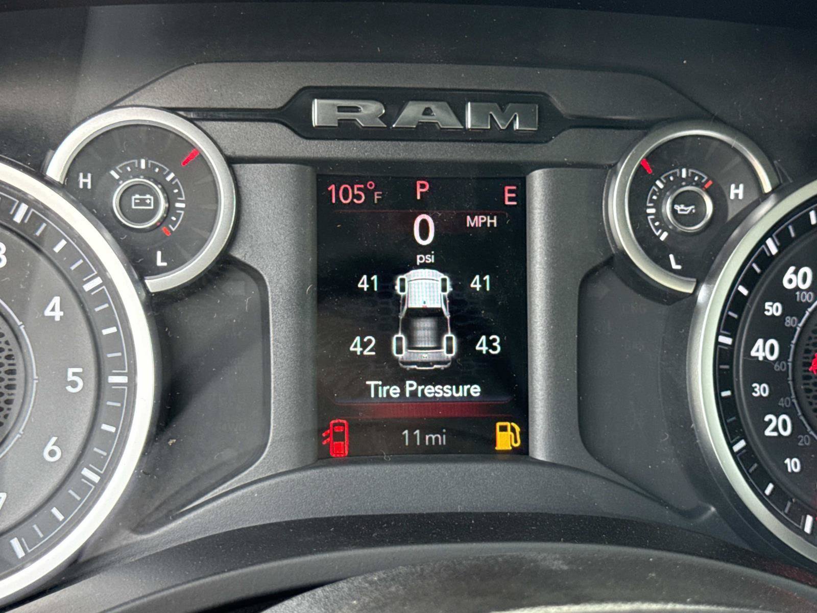 New 2026 RAM 1500 Express AWD/4WD image 22