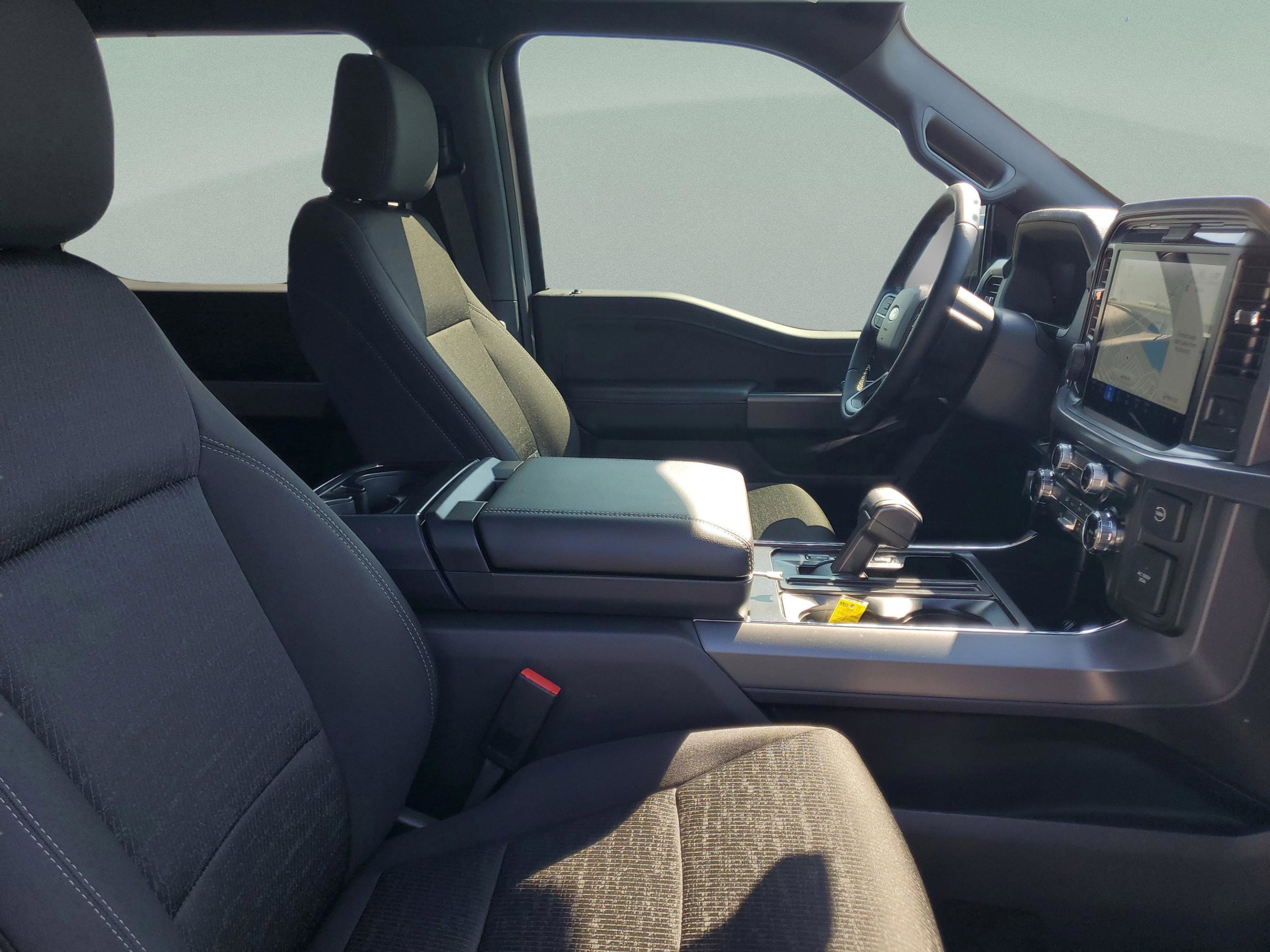 New 2025 Ford F150 XLT w/ Equipment Group 302A MID image 36