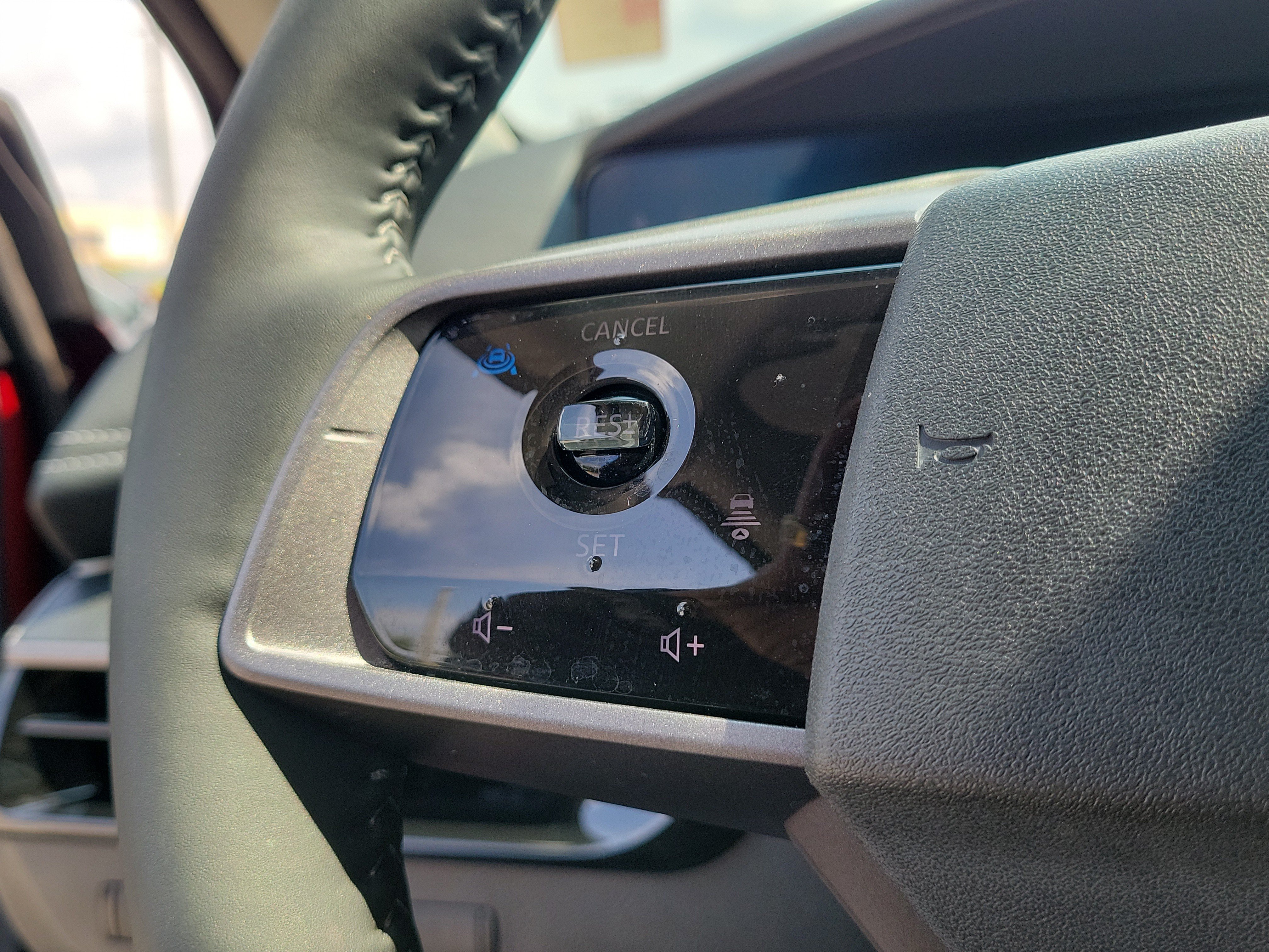 Certified 2025 Nissan Murano SV AWD/4WD image 22