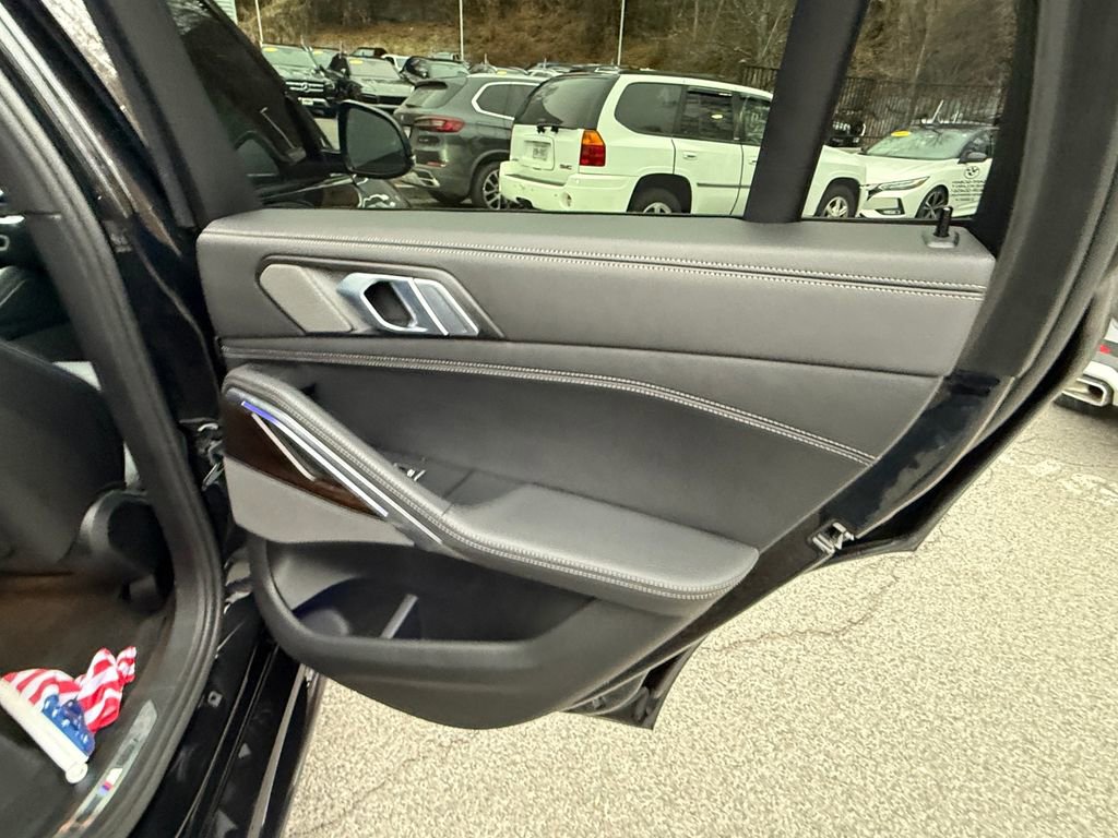 Used 2024 BMW X6 xDrive40i w/ Premium Package AWD/4WD image 33