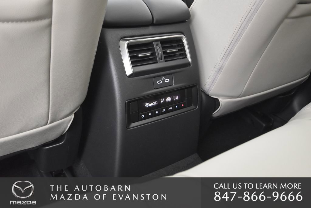 Certified 2025 MAZDA CX-70 Plug-In Hybrid w/ Premium Pkg image 27