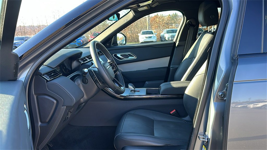 Certified 2025 Land Rover Range Rover Velar S image 10