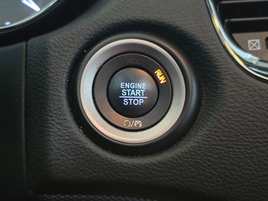 Used 2019 Dodge Durango R/T w/ Technology Group AWD/4WD image 55
