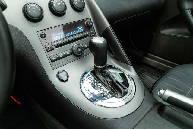 Used 2007 Pontiac Solstice Convertible w/ Premium Package RWD image 24