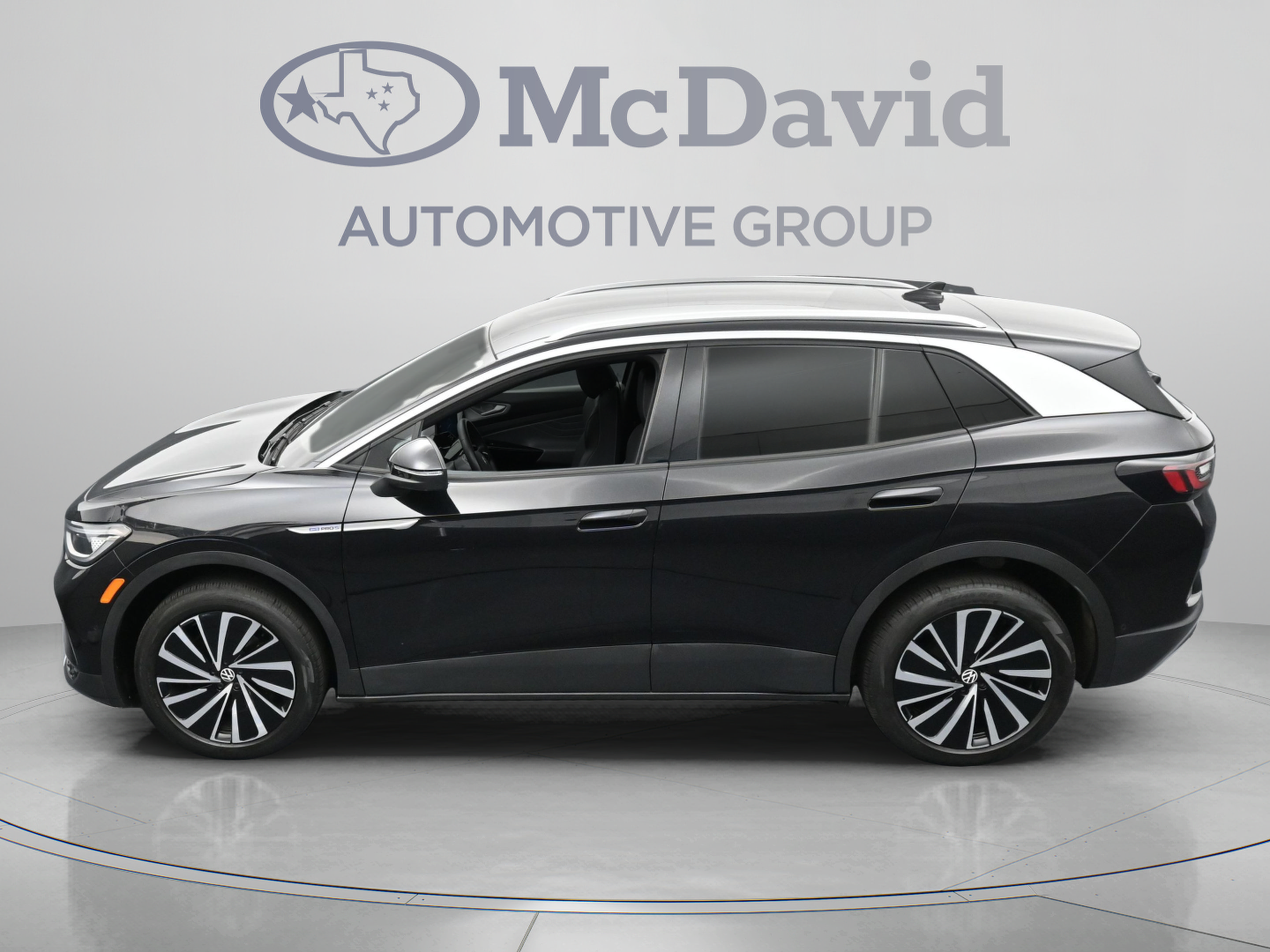Used 2023 Volkswagen ID.4 Pro S Plus AWD/4WD image 35
