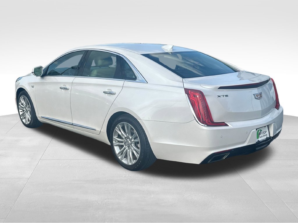 Used 2018 Cadillac XTS Luxury FWD image 6