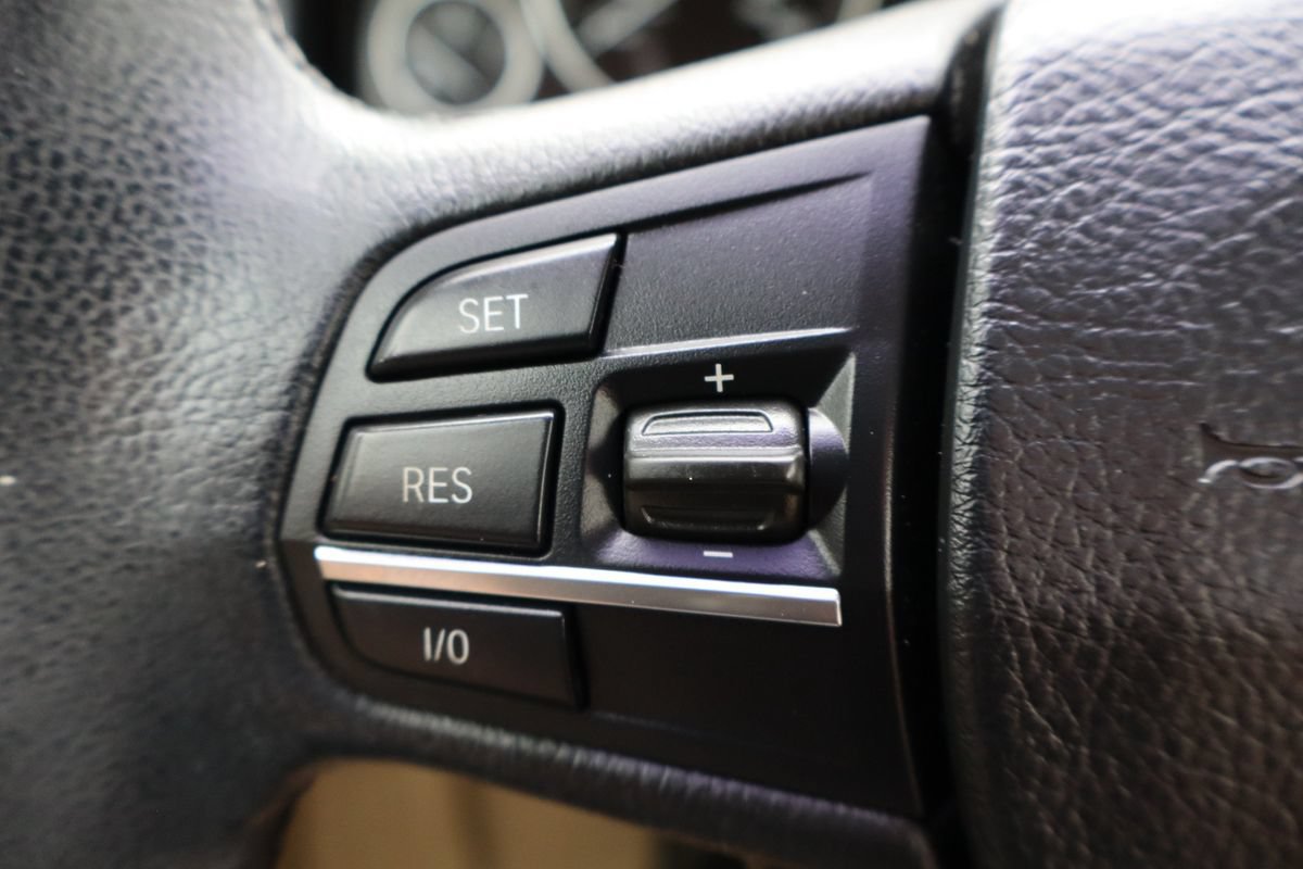 Used 2011 BMW 535i xDrive Sedan AWD/4WD image 30