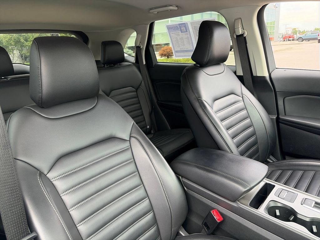 Used 2024 Ford Edge SEL w/ Convenience Package AWD/4WD image 12