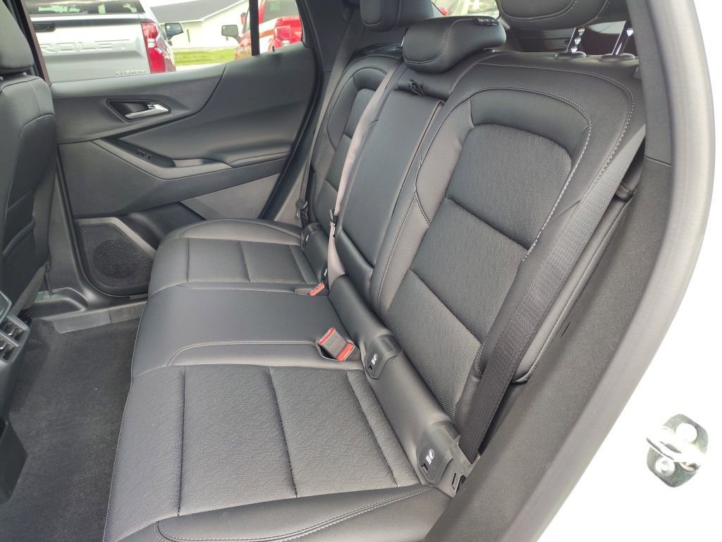 New 2026 Chevrolet Equinox LT w/ Convenience Package II image 10