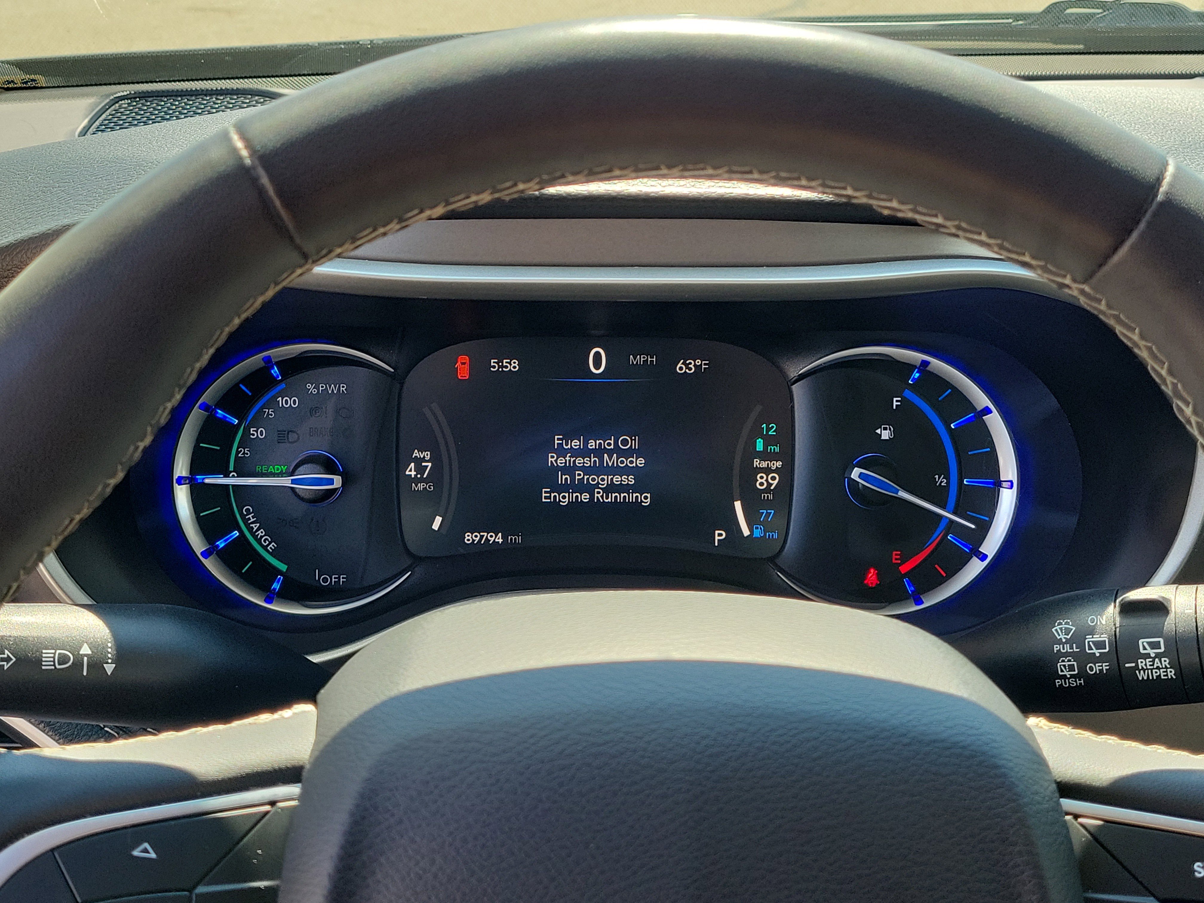 Used 2023 Chrysler Pacifica Touring-L FWD image 23