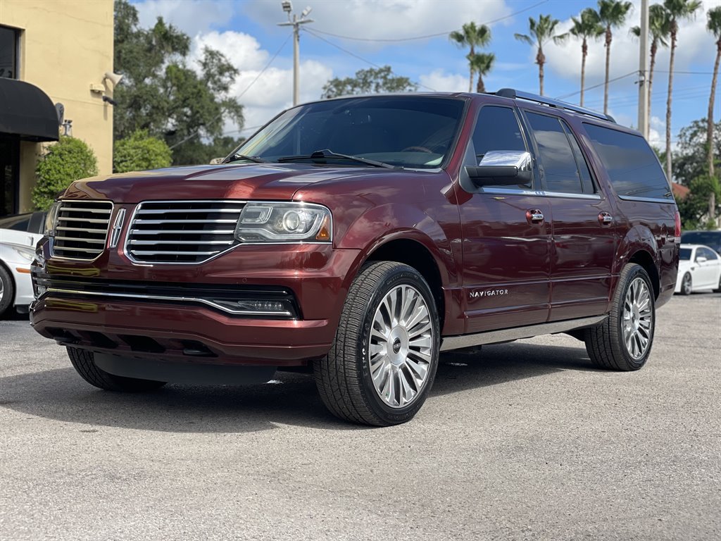 Used 2016 Lincoln Navigator L Reserve AWD/4WD image 19