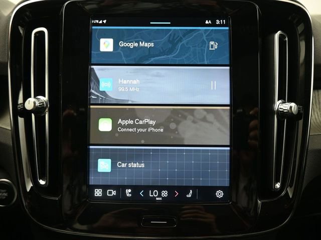 Used 2024 Volvo XC40 B5 Plus w/ Protection Package Premier image 13