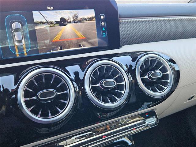 Used 2025 Mercedes-Benz CLA 250 4MATIC image 13