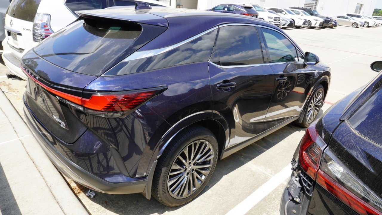 Certified 2023 Lexus RX 350 w/ Accessory Package (2T) image 5