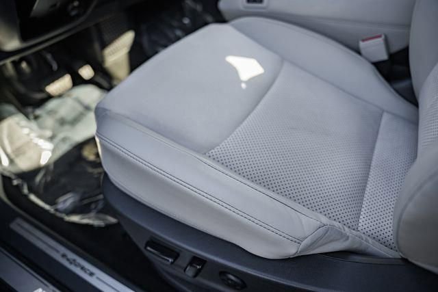 Used 2023 Nissan Ariya AWD image 33