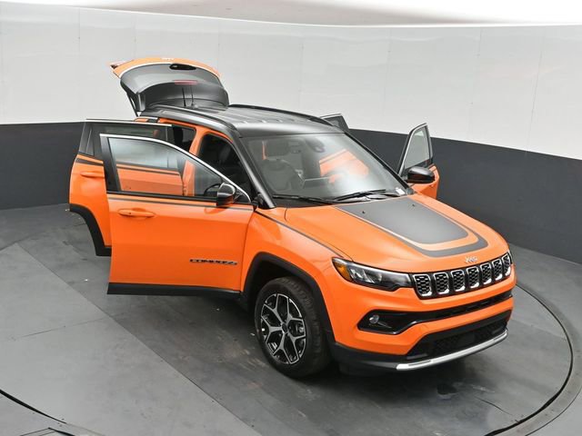 New 2026 Jeep Compass Limited w/ Mopar Graphics Package AWD/4WD image 50