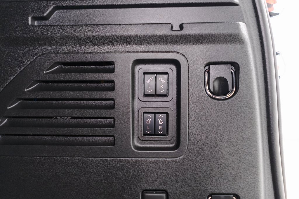 Used 2024 GMC Acadia Denali image 42