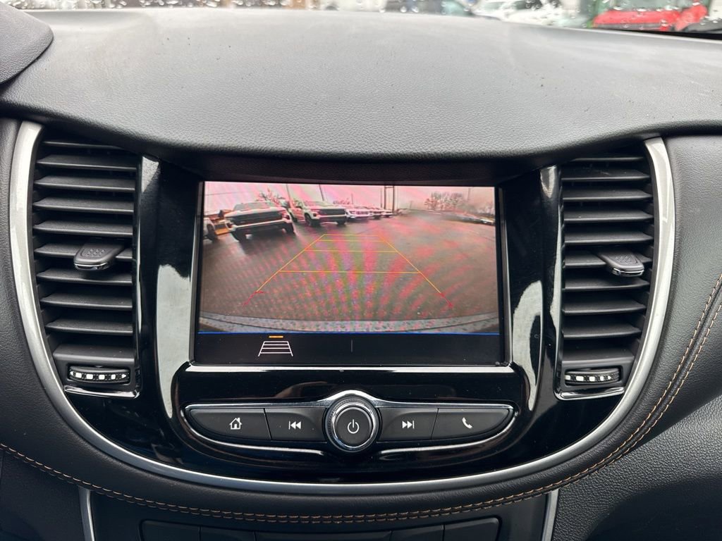 Used 2021 Chevrolet Trax LT AWD/4WD image 18