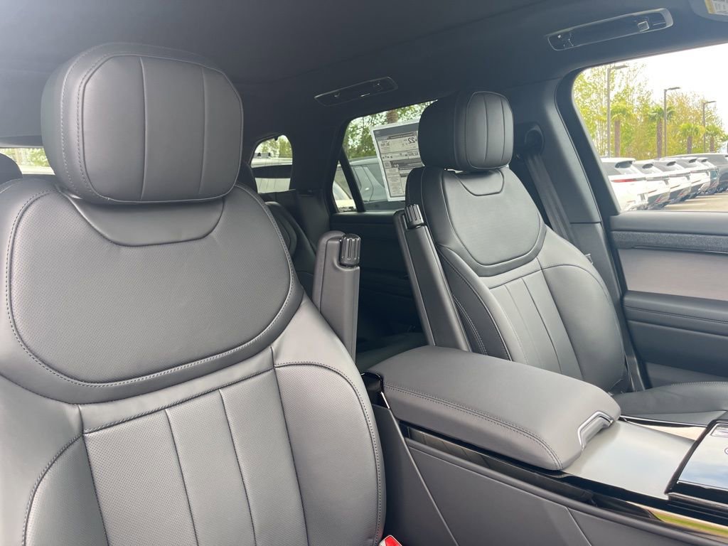 New 2026 Land Rover Range Rover Sport Dynamic SE AWD/4WD image 21