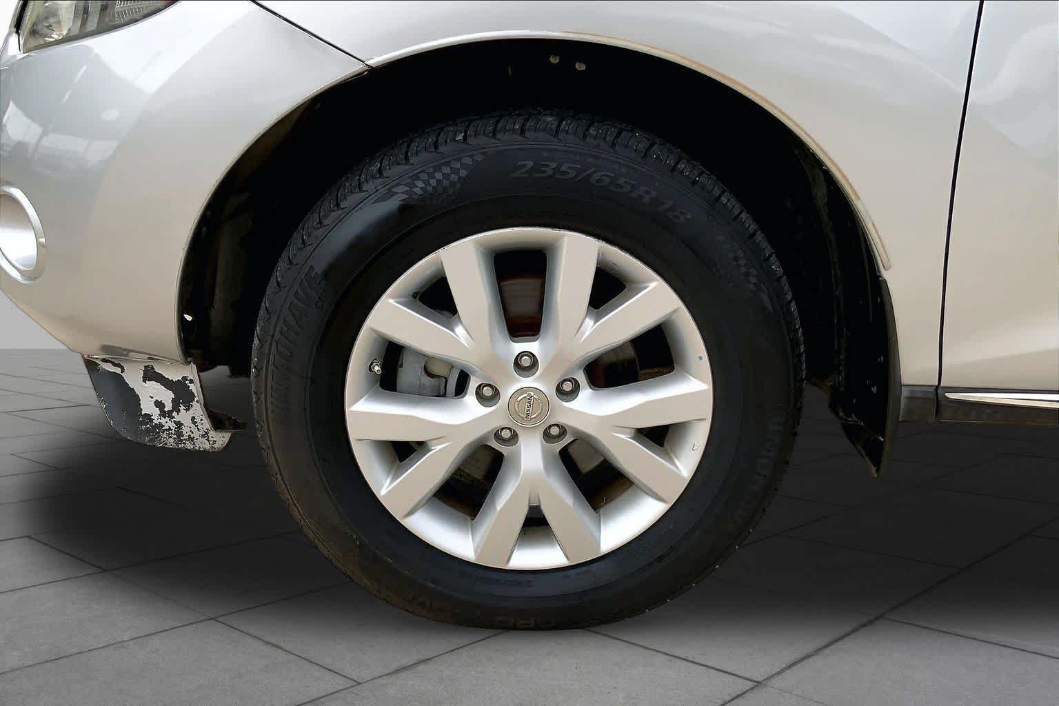 Used 2013 Nissan Murano SV AWD/4WD image 10