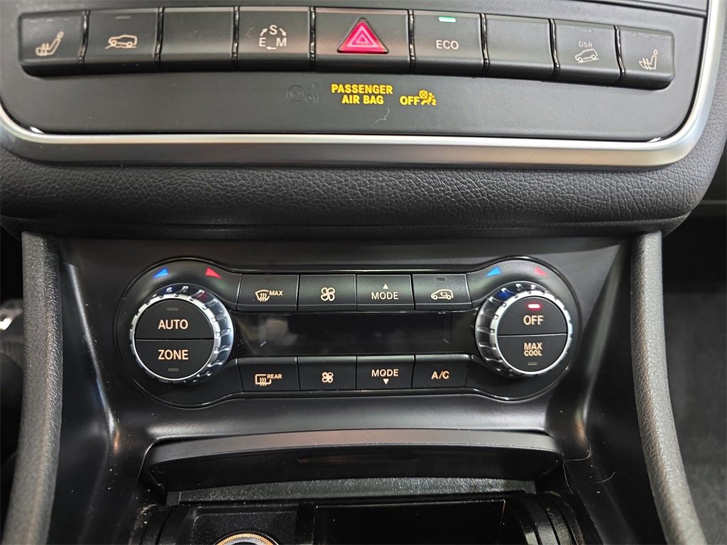 Used 2015 Mercedes-Benz GLA 250 4MATIC image 27