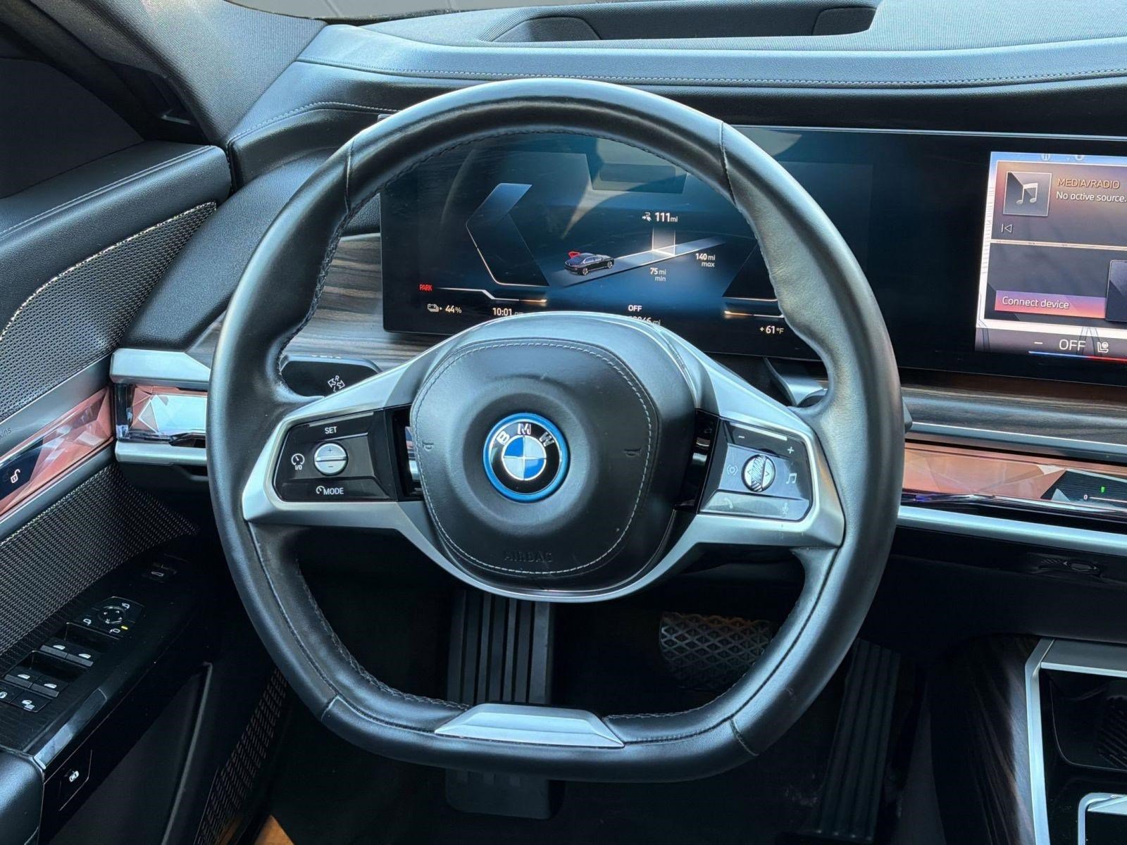 Certified 2024 BMW i7 xDrive60 image 16