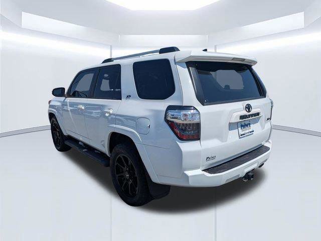 Used 2022 Toyota 4Runner SR5 Premium w/ Moonroof Package RWD image 7