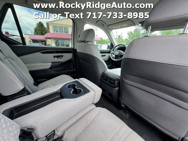 Used 2023 Honda Pilot LX image 15