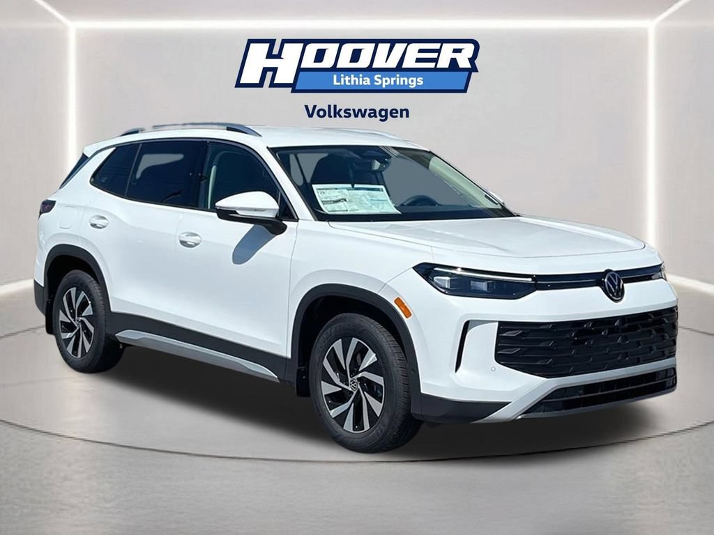 Used 2025 Volkswagen Tiguan S FWD image 1
