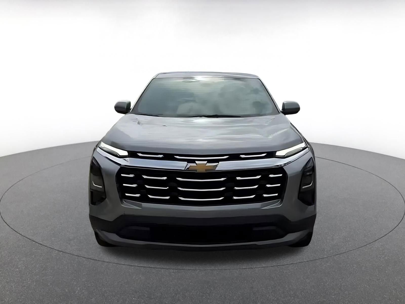 Used 2025 Chevrolet Equinox LT FWD image 4