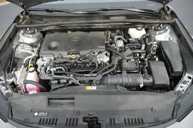 Used 2025 Toyota Camry SE FWD image 14
